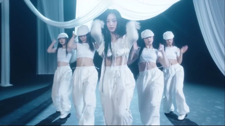 YEEUN elevator PERFORMANCE VIDEO