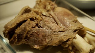 หิวตอนเที่ยงคืน สตูว์ขาแกะ