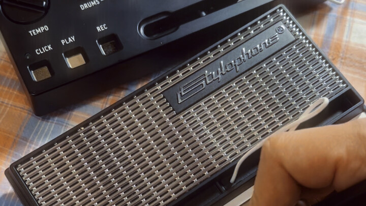 Tình yêu đơn giản chỉ là gõ rồi vuốt