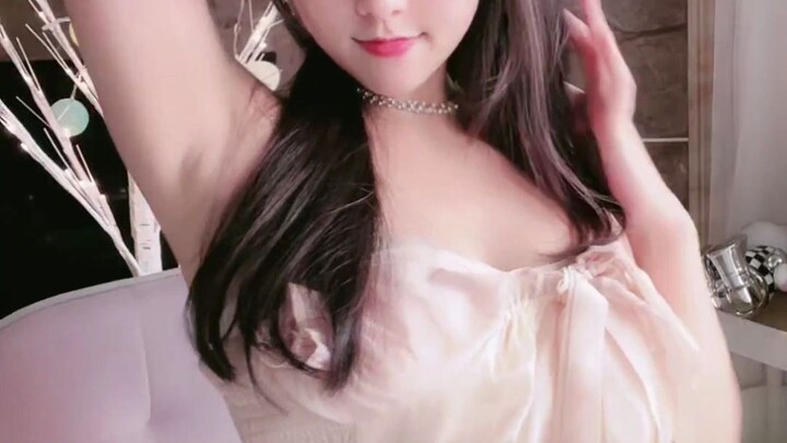 Chu is surrounded by mountains