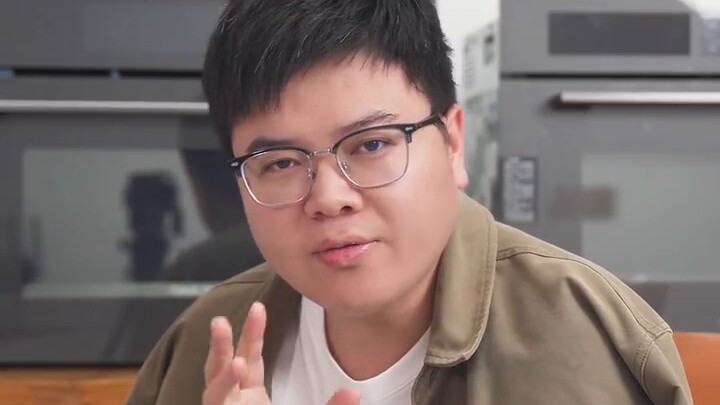 Are you overwhelmed by the choice of steam oven? Why not buy one and test it out at home?