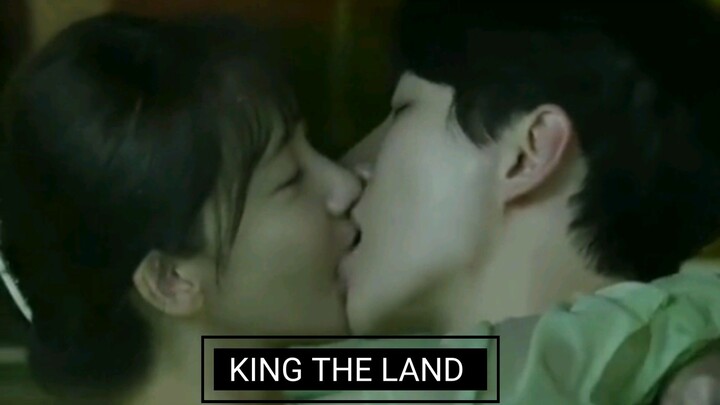 KING THE LAND 💛 They should make it real couple #Kissingscene