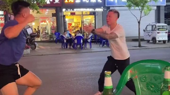 قادِر على التحمّل والتخلي.