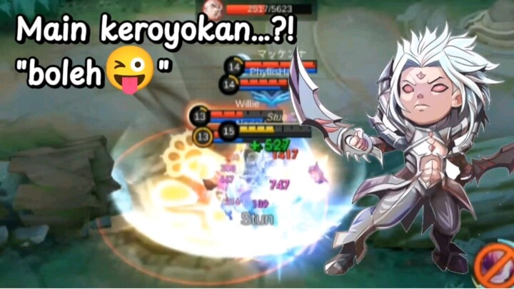 Mau main keroyokan ya...?!😜
