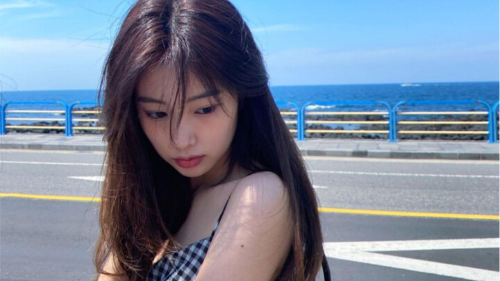 IZONE’s Kang Hye-won *35 Outfit Ideas for a Pure-and-Seductive Street Style | Including Brand Info |