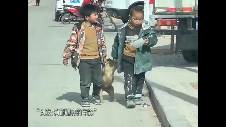 Kebahagiaan anak-anak begitu sederhana, momen menggemaskan para bayi manusia!