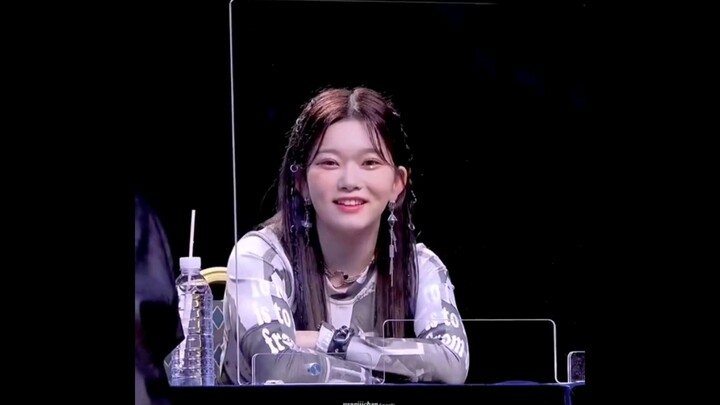 مقطع التوقيع الذي انتشر بسرعة على تويتر، فوكوميتسو من بيللي حلوة جدًا!