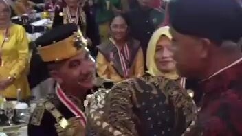 Raja se-Indonesia dalam rangka festival adat budaya Nusantara II
