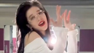 Menggunakan "Fang Xin" untuk debut di tempat aslinya lho