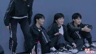 ฉันชอบดู Ding Chengxin เต้นมาก เขาสมควรเป็นนักเต้นหลัก!