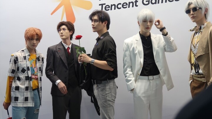 [Love of Light and Night] Husbands/wives in ChinaJoy "I! I want them all!"