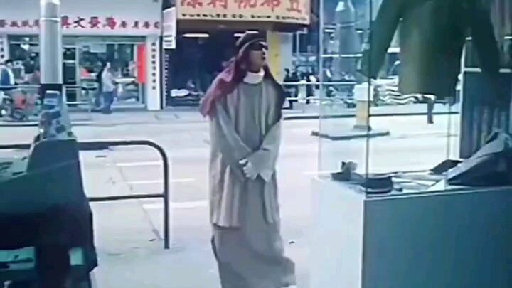 鬼去买丧葬用品结账时 老板说 买阳间东西怎么用阴间卡