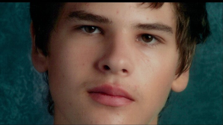 The.Carman.Family.Deaths.2025.1080p.NF.WEB-DL.Hindi.AAC5.1-English.AAC5.1.AV1-4k