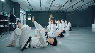 LE SSERAFIM_FEARLESS Phiên bản Taekwondo