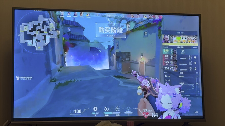 After finishing the midnight snack, watch Simo Mo play Dota—just two more bites.