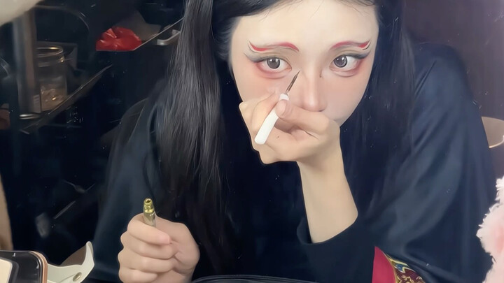 Are the behind-the-scenes clips better than the main episode?