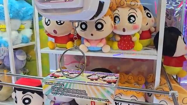 Defeating the Claw Machine Hooks for ALL the prizes!