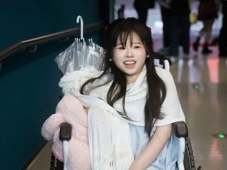 Khi bạn có một người bạn làm nhiếp ảnh gia, cô ấy có thể hay để quên đồ nhưng sẽ không bao giờ quên 