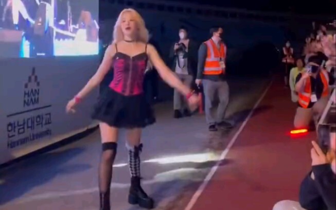 So beautiful it takes your breath away: Real-life Barbie Ye Shuhua