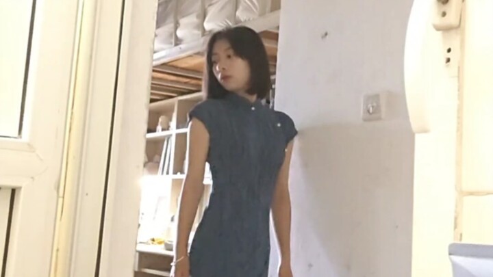 Teman sekelas bilang tidak cocok, tapi aku tetap suka kok.