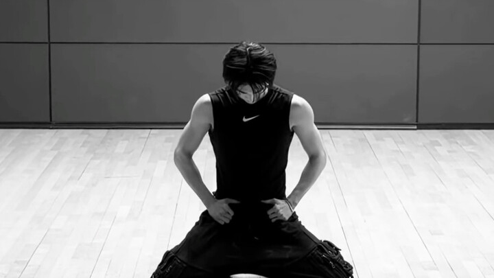 【هوانغ شيوانشن】نسخة صالة التدريب: رقصة شيوانشن المنفردة في MAMA 🖤