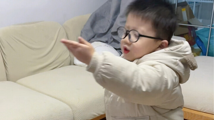 "Cara Membuat Orang Lain Merasa Kamu Tidak Terlalu Lapar"