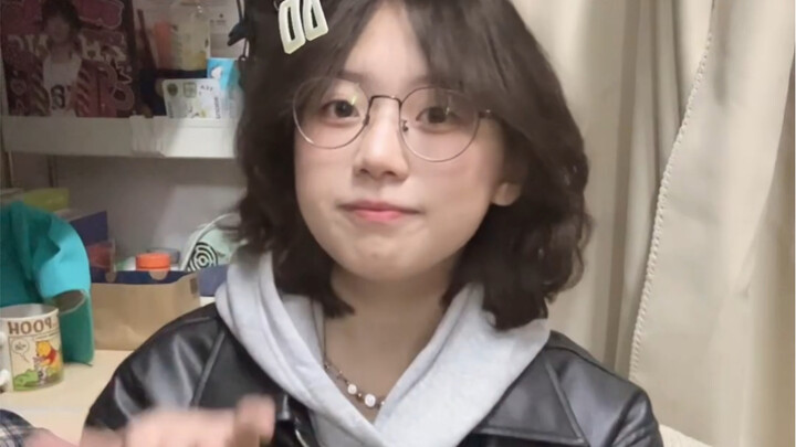 喜报 两个月胖了10斤 我再也再也再也不吃夜宵了 之不看那里挑战 腿太胖干脆码掉