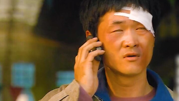 ทุกปีเขาได้รับการยกย่องว่าเป็นตำรวจดีเด่น แต่กลับชอบจัดการคนที่โทรแจ้งความเสียเอง