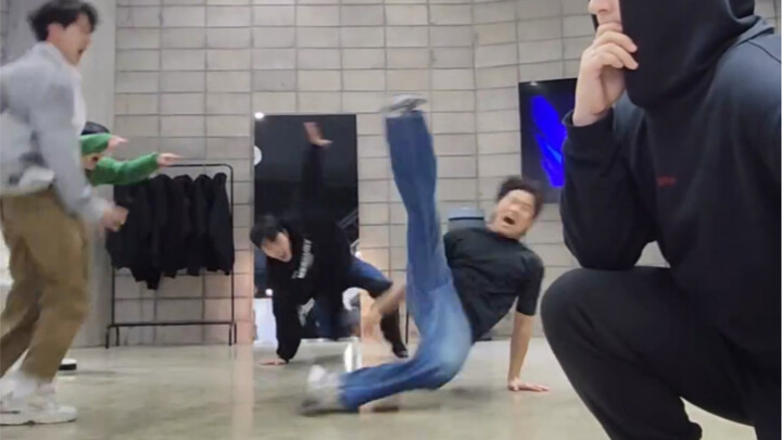 High-End Sound Mimicry: Dancing with Excitement!