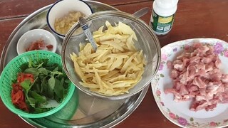 หน่อไม้สดผัดพริกแกงหมู Stir fry Shoot Bamboo with Red Curry