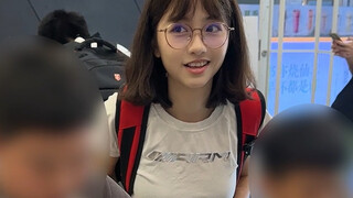 雷军开始做托儿所了？？？