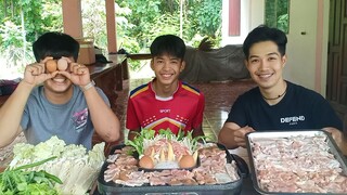กินสุกี้หมูพร้อมหมูกระทะ จัดให้อิ่มกินให้จุก มากินด้วยกันนะคร้าบบ.