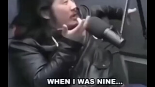 Tolong jangan mengejek orang lain. Haha