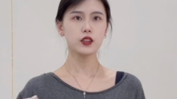 Hello everyone, I am a ballet teacher, this is a day in my summer vacation... The dance teacher's su