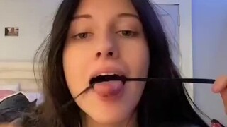 Untuk membuktikan bahwa aku adalah gadis pertama, aku akan mati untuk kedua kalinya! ! ! ! ! ! !