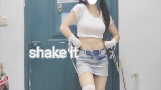 火遍全网的shake it   小电冬天也要活力满满