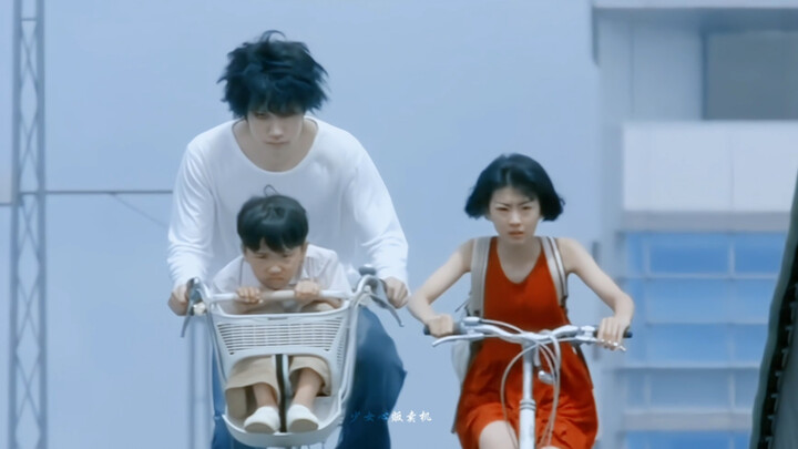 L - Một anh chàng chẳng biết chăm trẻ chút nào cả