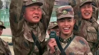 同志实在不行就下来吧 班长不会揍你的