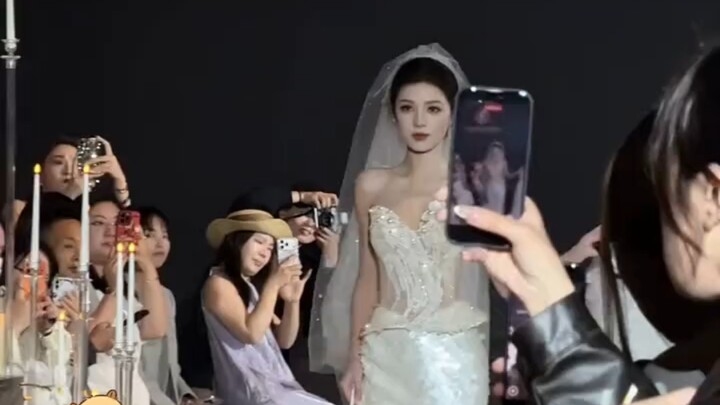 Sanya Fashion Show: Every look just kept dazzling my eyes! (P.S. Seriously, don’t question why every