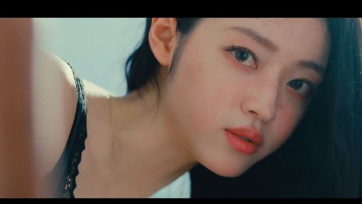 YooA's comeback pre-release melody music video released