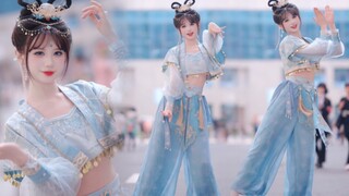 超可爱兔兔的《桃花笑》人好多好社死
