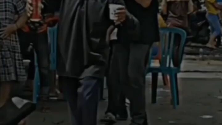 tanpa memberikan kabar pun aku mencintaimu 🤣🤣