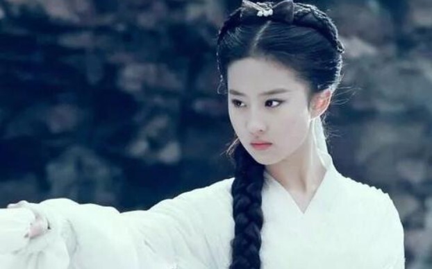 [Liu Yifei] Few people can surpass her in fighting scenes, right?