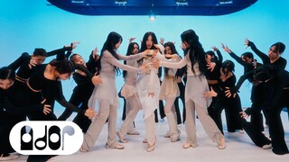 【جين مين جي】البروفة الـ38 لرقص حفل توزيع جوائز الغرامي الذهبية استوديو التدريب نيو جينز 240106