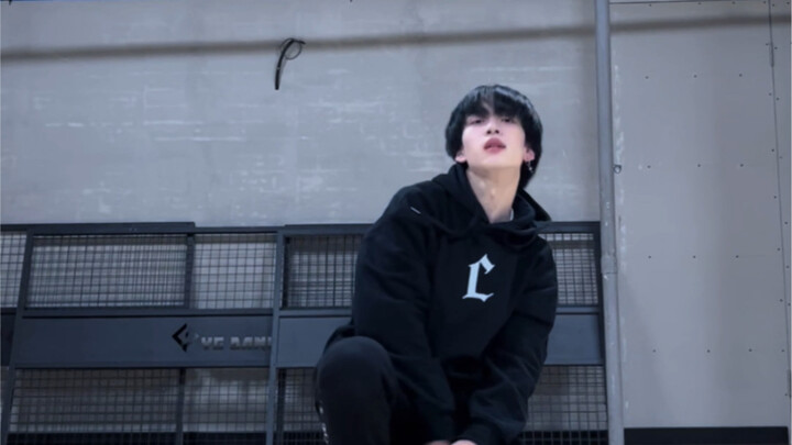 easy｜straykids｜但是05年男高热血翻跳