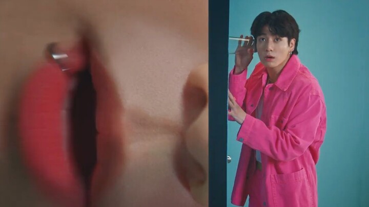 y2mate.com - Charlie Puth  Left And Right feat Jung Kook of BTS Official Video_7