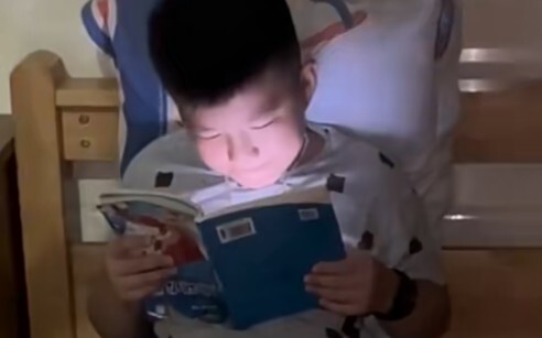 Trong sách tự có nhà vàng, vàng phản quang là chuyện bình thường