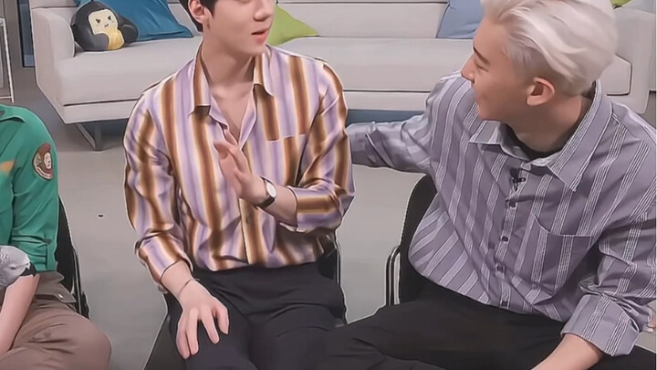 Tông “oppa~” ngọt lịm đến mức độ đường vượt ngưỡng! Chanyeol lại gọi Sehun là oppa rồi!!!