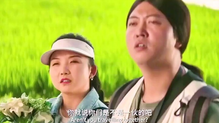 สองหนุ่มหล่อที่โดดเด่นเพียงสองคนของหมู่บ้าน