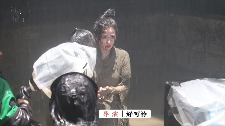 Little Beauty Transforms into “Cloud-Woven Shirt” – No-Edge Mud Fight Vlog